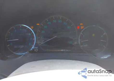 2010 Toyota Sienna Limited z USA, uszkodzony, nr VIN 5TDYK4CC3AS332779